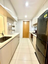 Prive (D19), Condominium #597373521